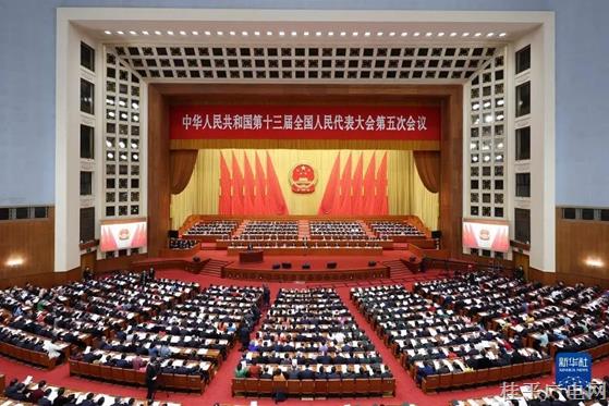 政府工作報告極簡版來了,！只有600字