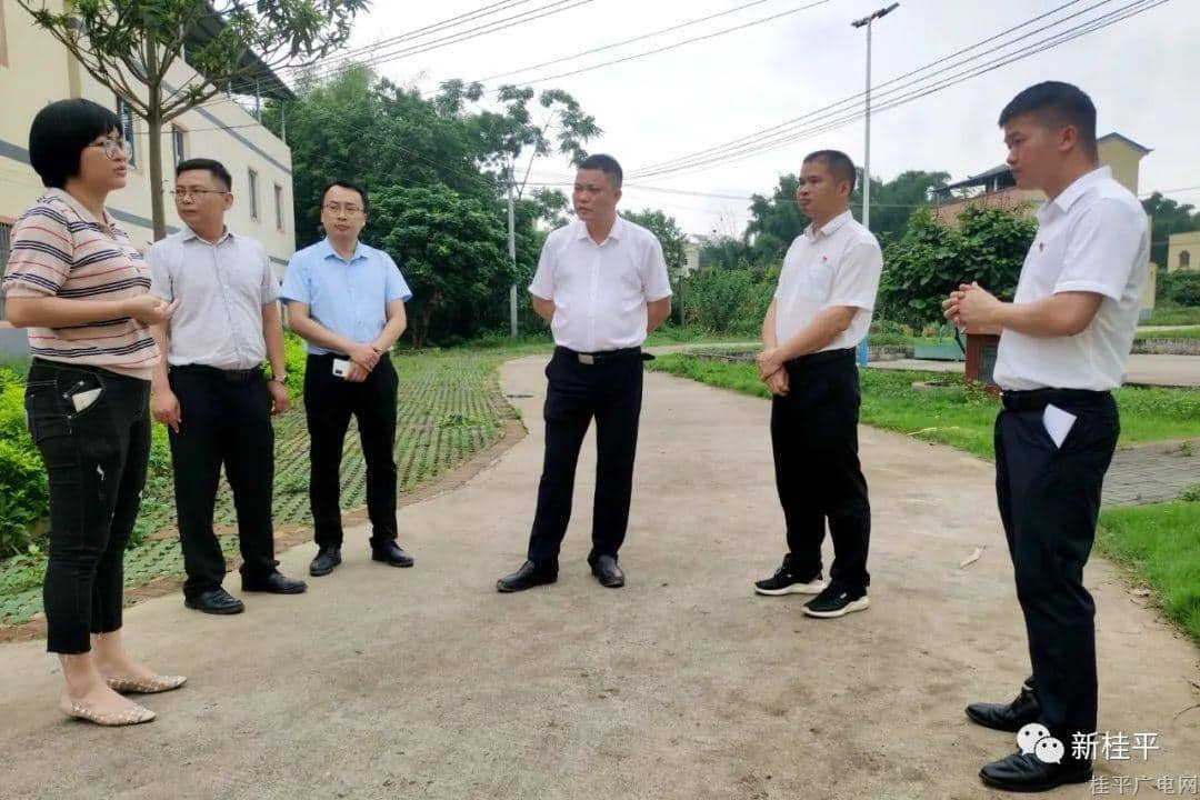 李進(jìn)清到石龍鎮(zhèn),、白沙鎮(zhèn)調(diào)研民族團(tuán)結(jié)進(jìn)步創(chuàng)建工作