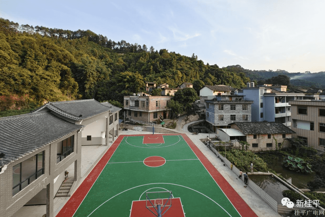 瞧,！這個(gè)小村屯正在美麗蛻變……