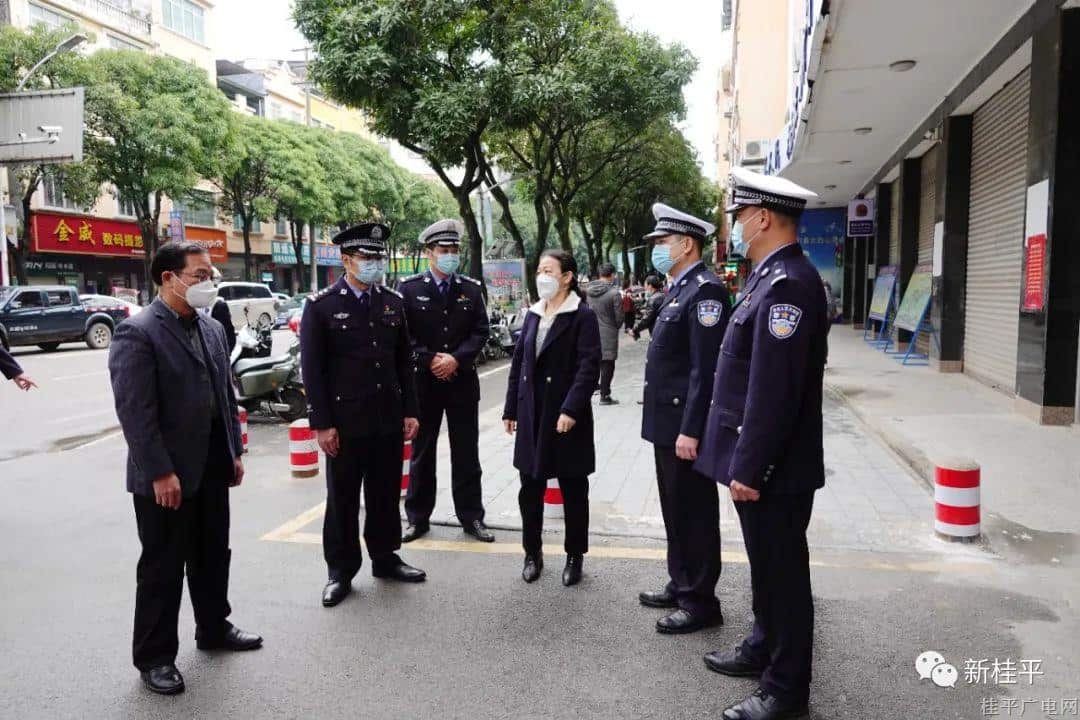 【新春走基層】蒙愛杏到市交警大隊城區(qū)中隊開展“中國人民警察節(jié)”暨新春走訪慰問活動