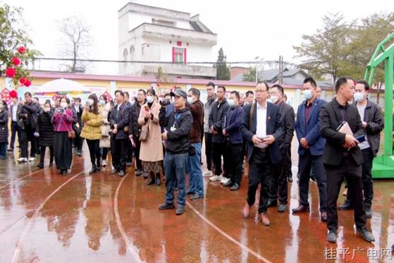 我市組織開展桂平市校園文化建設現場會