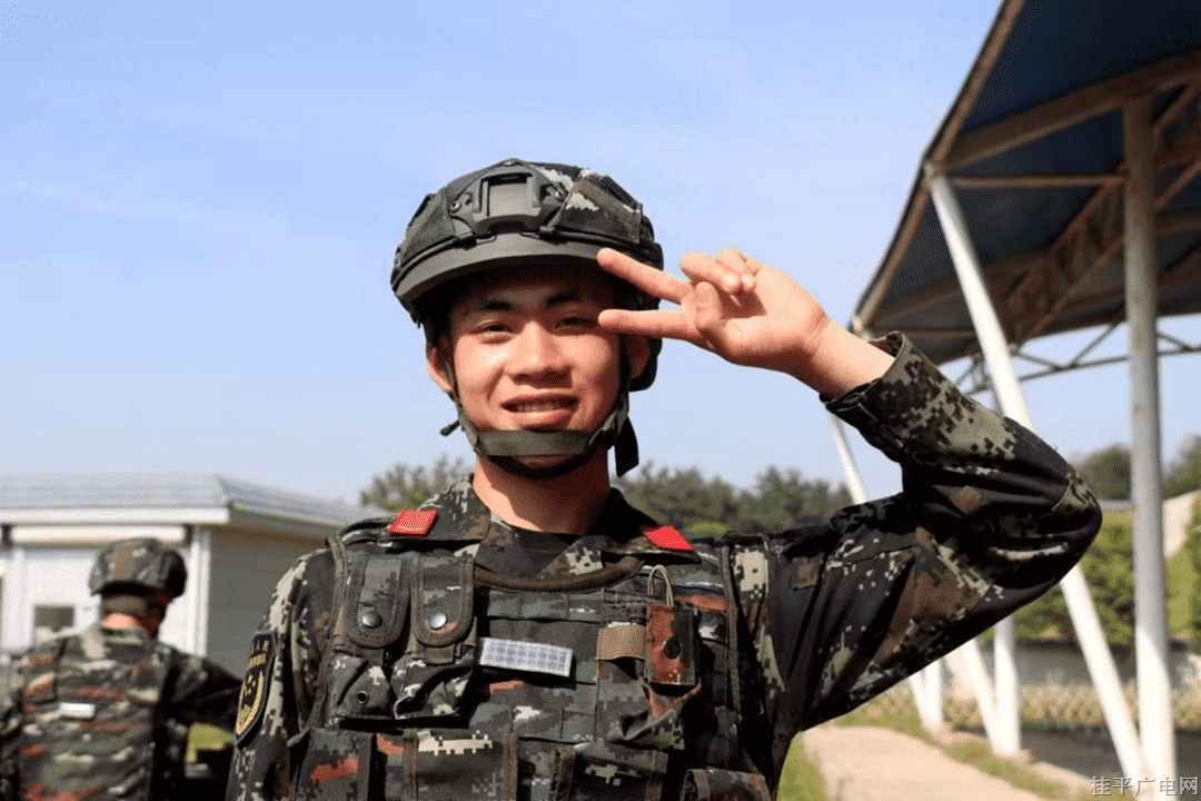 大灣鎮(zhèn)兩兄弟同穿“橄欖綠” 弟弟“二次入伍”再踏軍旅征程 續(xù)寫“老兵新篇”