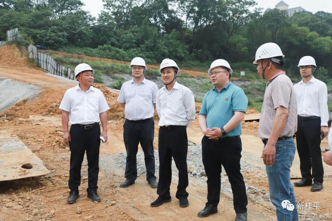 黃創(chuàng)優(yōu)率隊調(diào)研我市部分項目建設情況