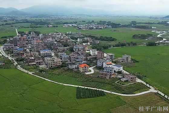 石龍鎮(zhèn)新村村:夯實(shí)民族特色村寨建設(shè) 為鄉(xiāng)村振興注入新活力